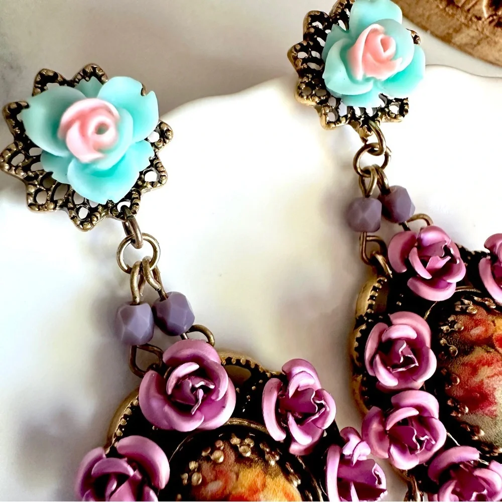 Vintage Style Floral Baroque Earrings Micro Mosaic Style Flower Painting NEW